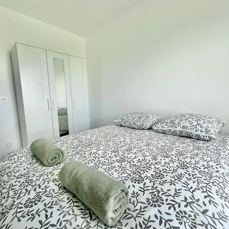 Apartamento T3 Neuf Avec Parking A 20 Min De Lyon Simandres Exterior foto