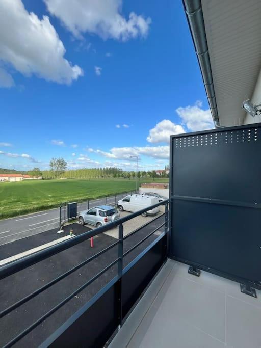 Appartamento T3 Neuf Avec Parking A 20 Min De Lyon Simandres