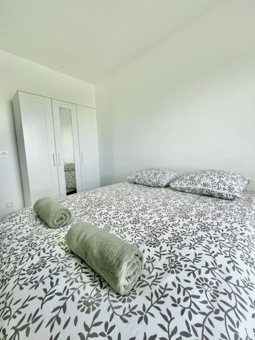 Appartement T3 Neuf Avec Parking A 20 Min De Lyon *